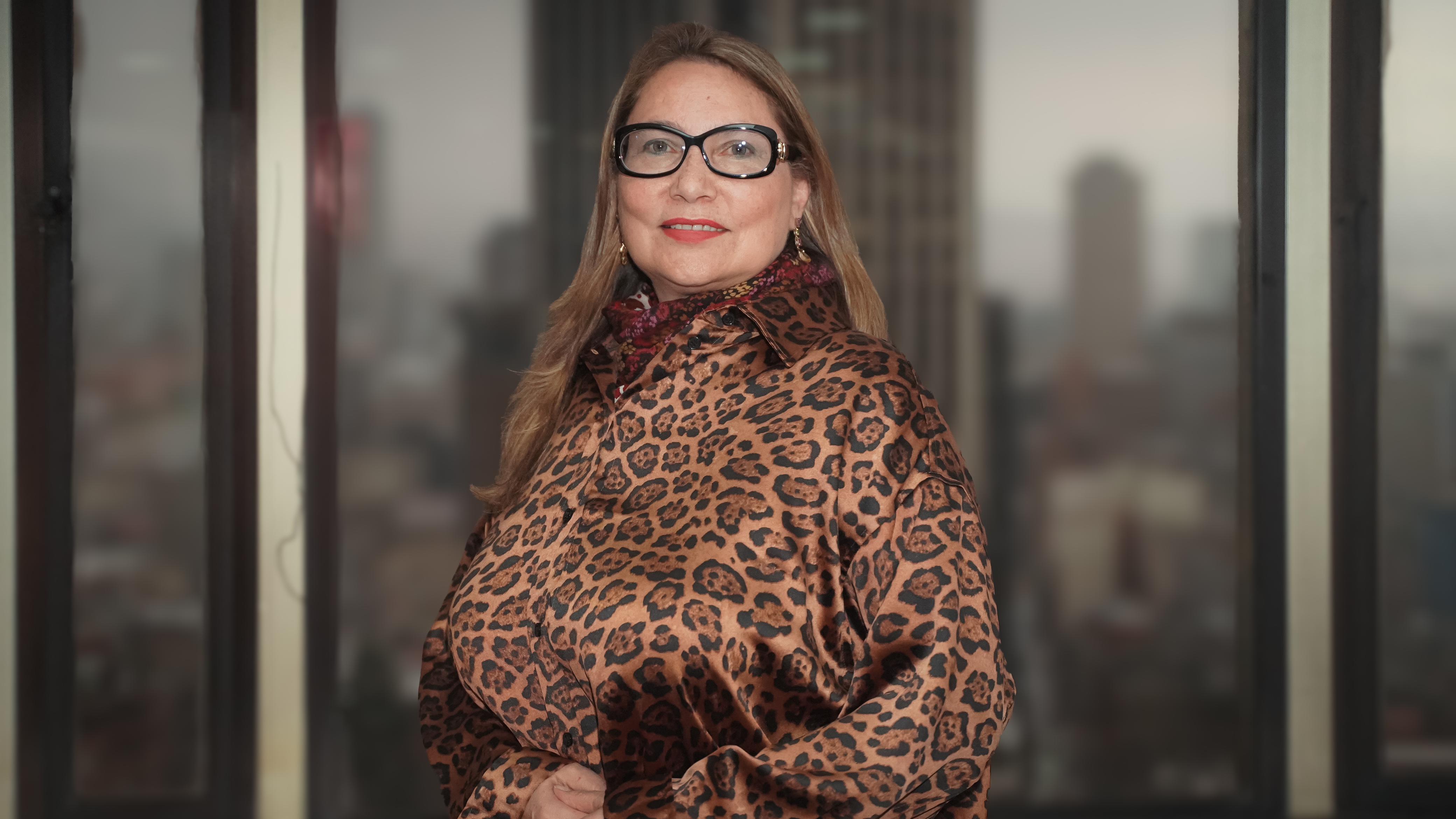 Directora Legal Directora Legal